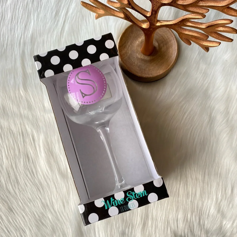 NWT S initial 18 Ounces Wine Glass in Box